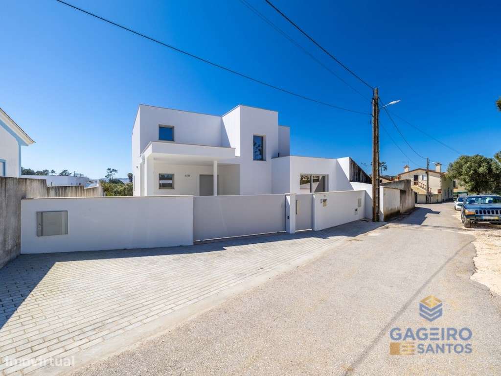 Moradia T4 com piscina, nova e pronta a habitar a 4 km da baía de S...-55