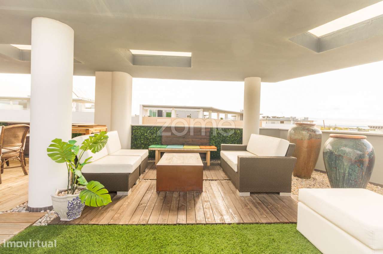 Penthouse T4 com vista mar-24