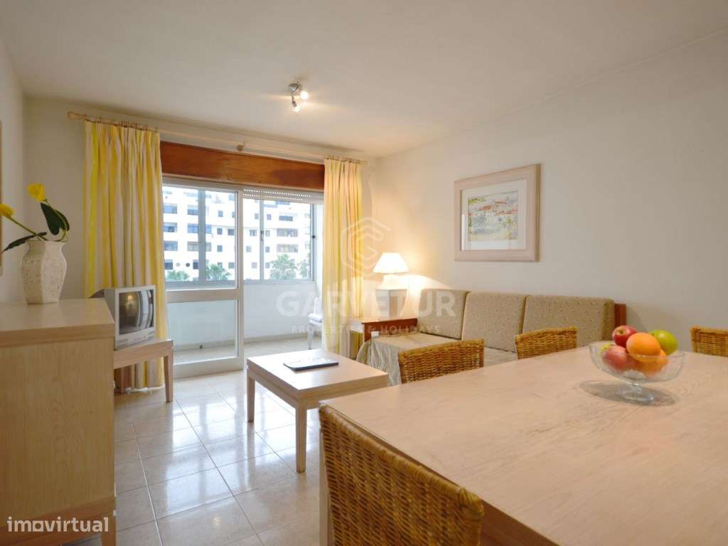 Apartamento T2 localizado no Centro de Quarteira, Algarve - Grande imagem: 3/22