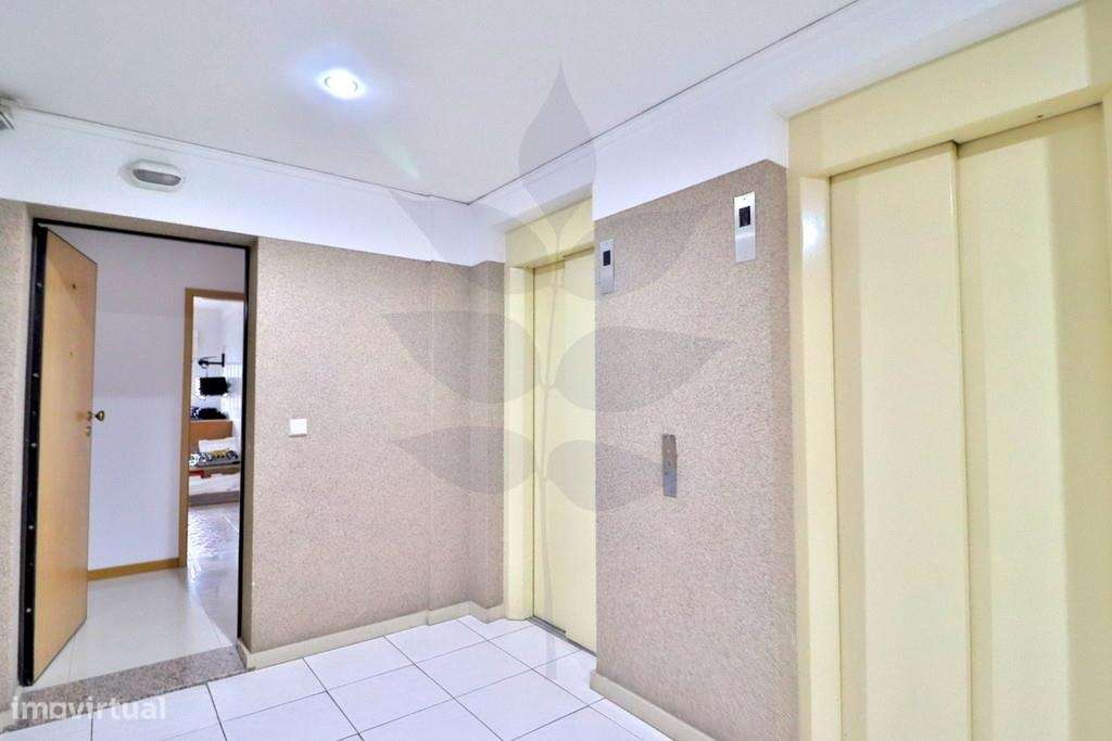 Apartamento T3 - Gualtar - Cozinha Totalmente Equipada-23