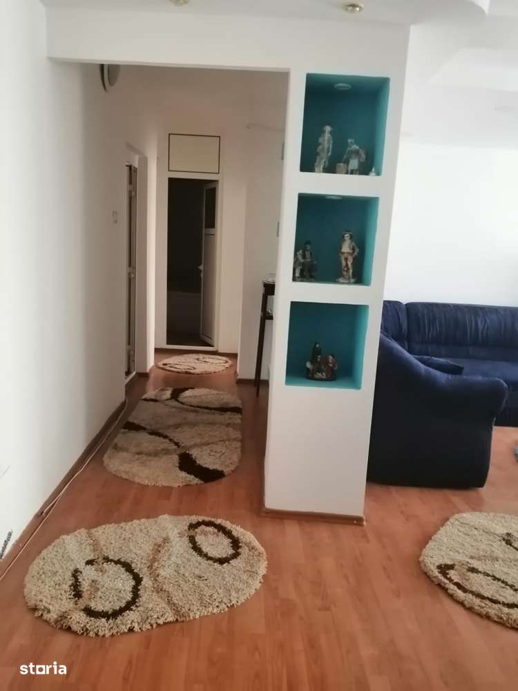 Apartamen 4 camere Mioveni, Centru, zona 0, Et1, 2 terase, 2 bai - Imagine principală: 3/8