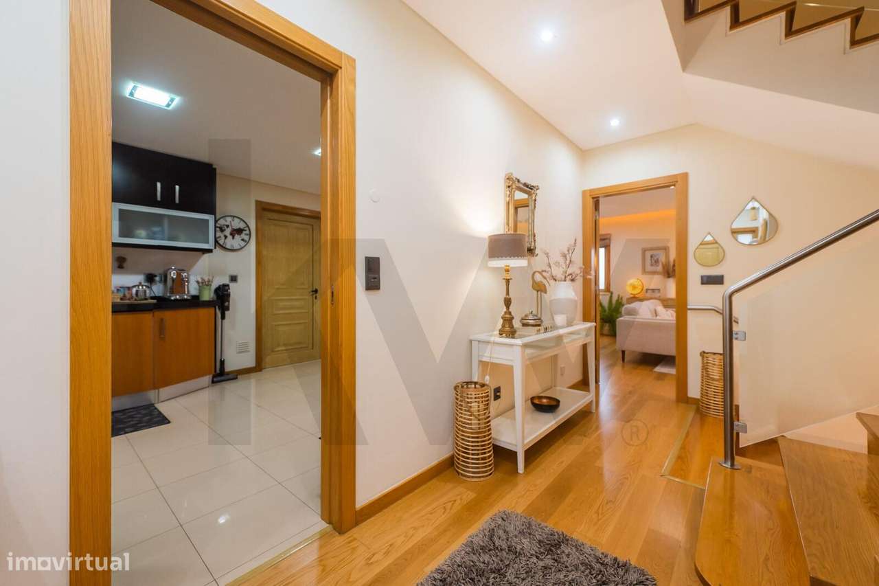 Moradia T4+1 em Agualva-Cacém – Conforto, Qualidade e Vista Desafogada-27