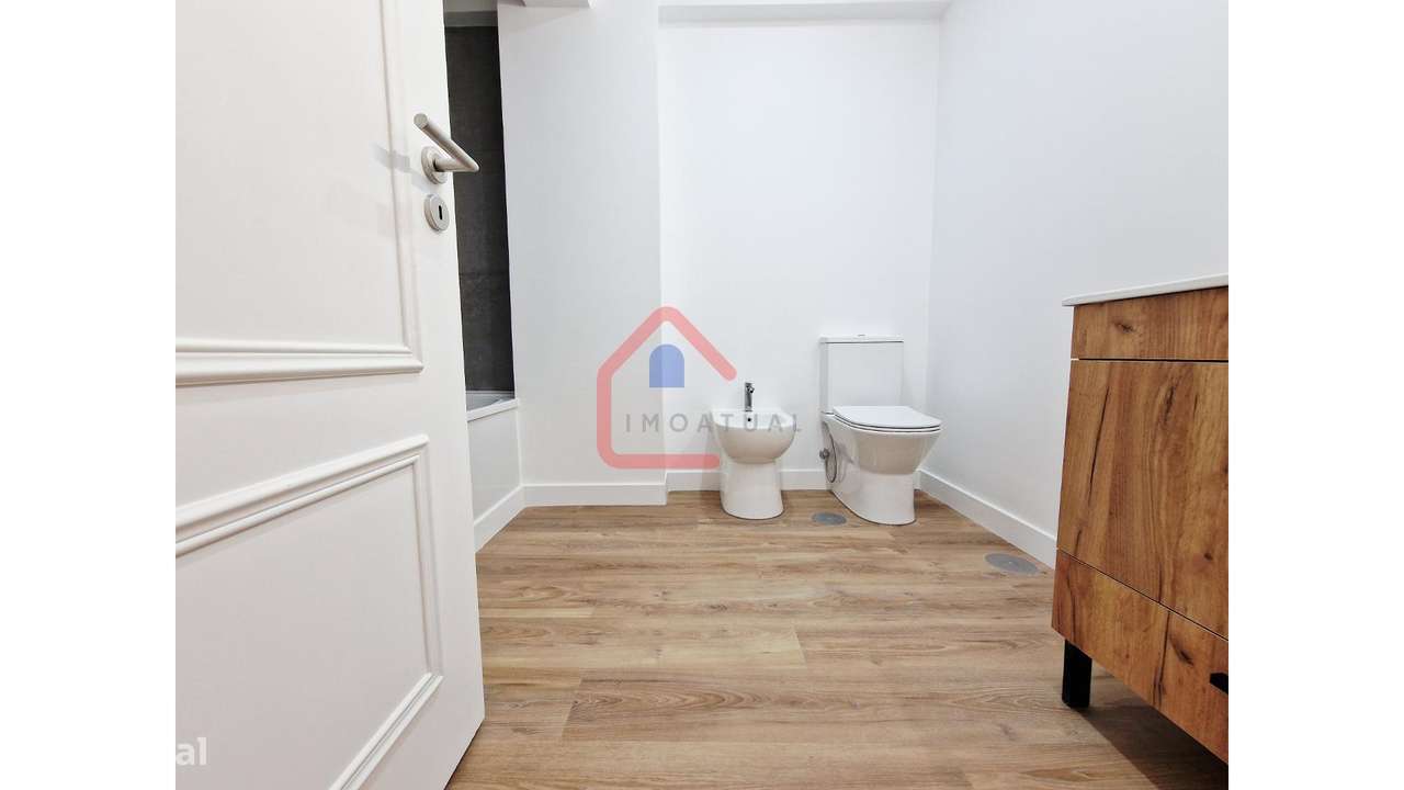 Apartamento T3 em Benfica-14