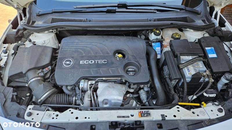 Opel Astra GTC 1.6 SIDI Turbo ecoFLEX Start/Stop Edition - 18