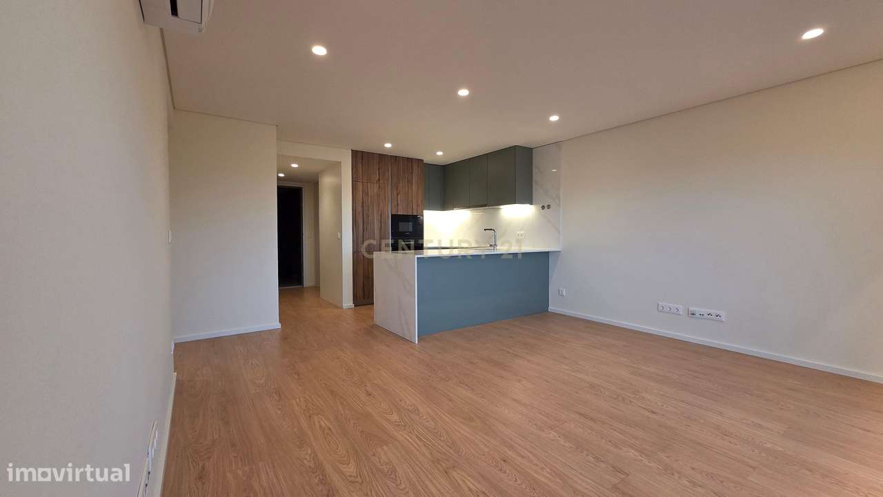 Apartamento T2 com Vista Panorâmica em Vila Nova de Gaia!-17