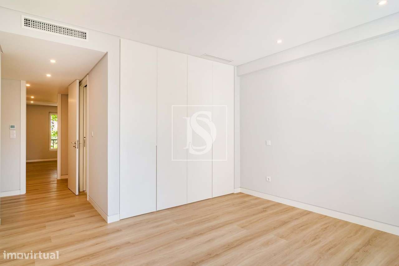 Apartamento Novo de Alta Qualidade em Carcavelos – 3 Frentes, Varandas-20