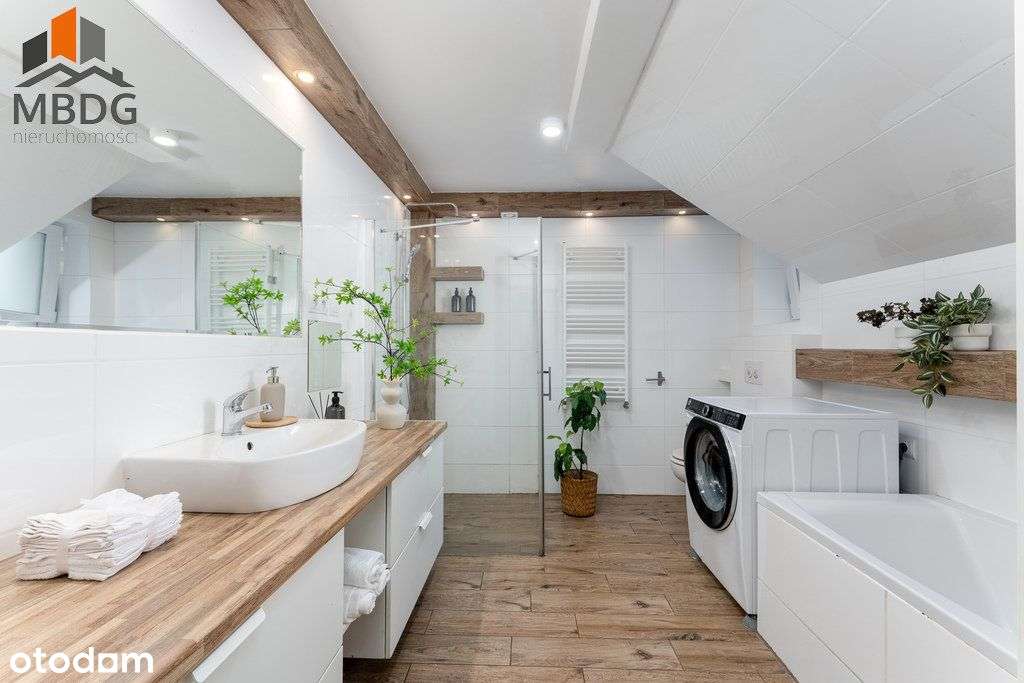 Dom z panoramicznym widokiem–Niegoszowice-10