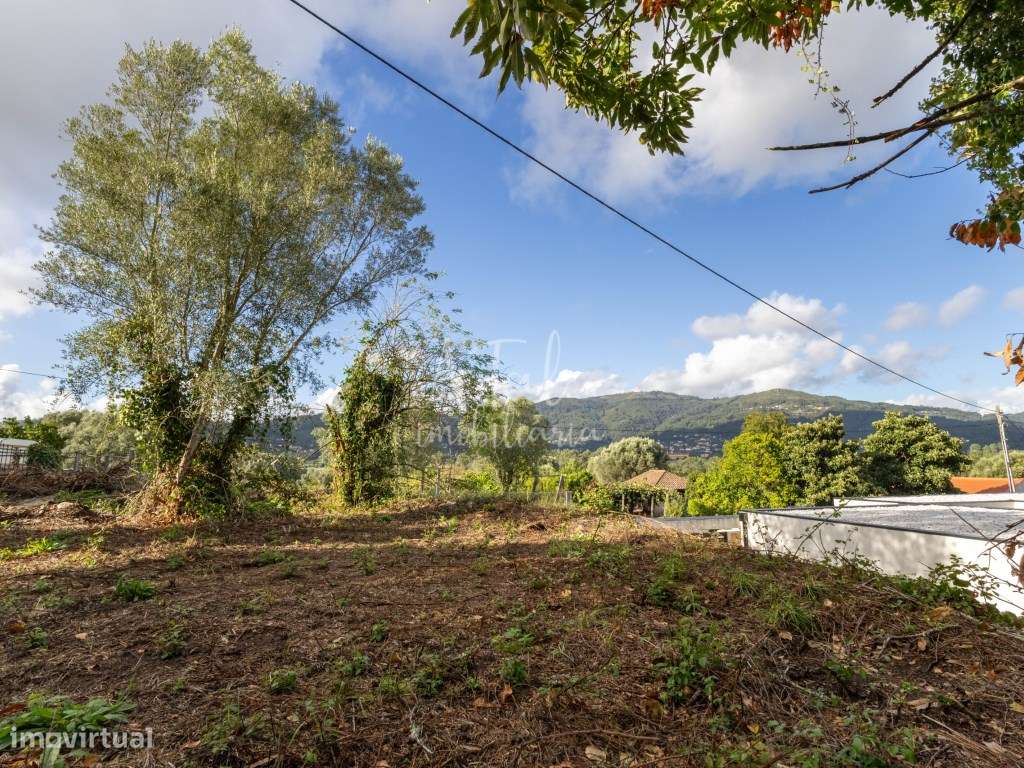 Terreno de 1348m² com 450m² de Área de Construção e Vista Fantástic... - Grande imagem: 5/7