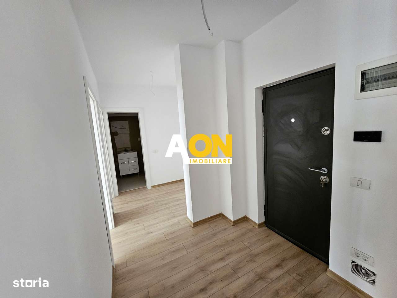 Apartament 3 camere, bloc nou, 63 mp utili + balcon, zona Centru - Imagine principală: 4/9