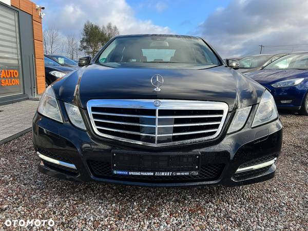 Mercedes-Benz Klasa E 250 T CDI DPF BlueEFFICIENCY Automatik Avantgarde - 8