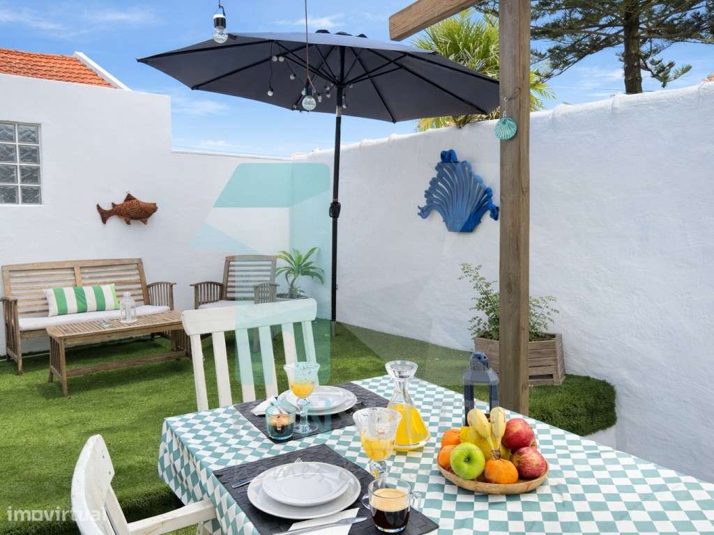 Moradia T3 + T2 em São João do Estoril - Alapraia-2