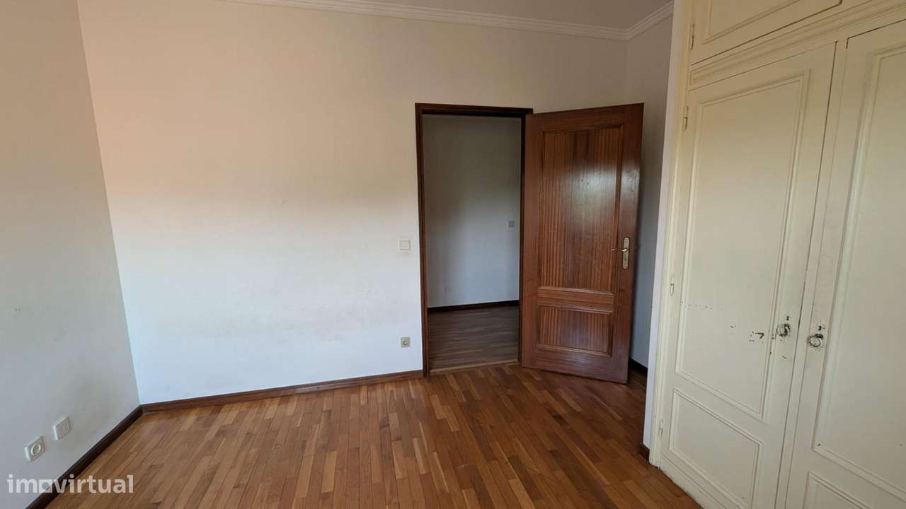 Excelente Apartamento T2 à venda na Maia-8