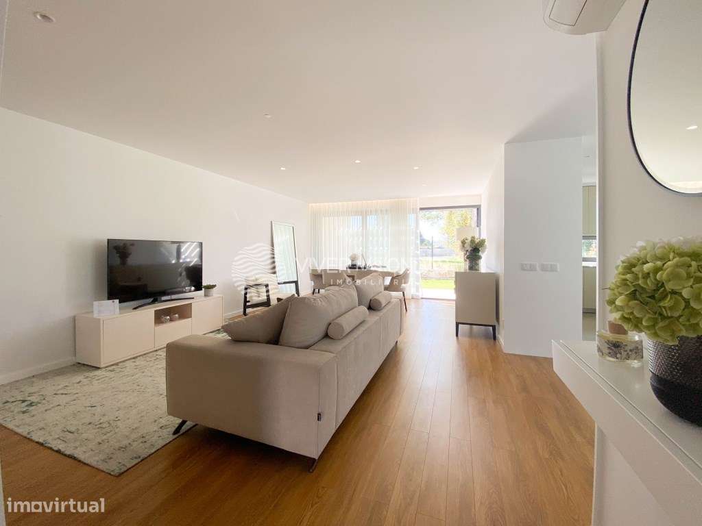 Moradia T3 com Jardim Privado em Palmeira, Braga - Grande imagem: 3/49