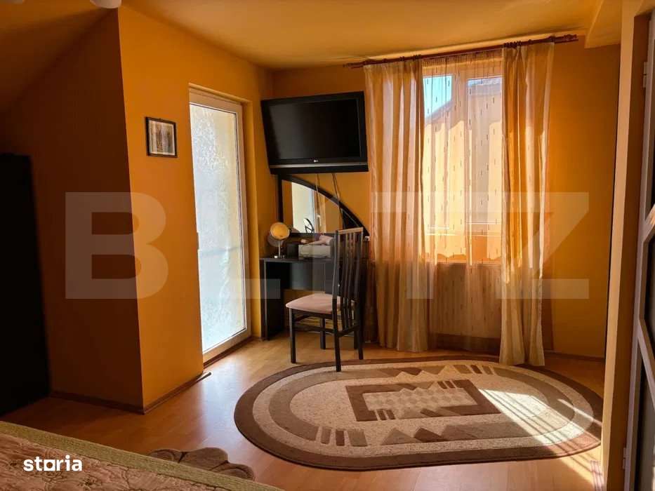 Casa P+1 de vanzare, cu 4 camere, 180 mp, zona Micro 2 - Imagine principală: 5/8