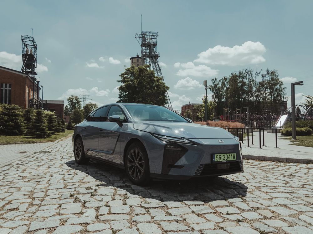 Lexus ES 500e Prestige AWD 2026