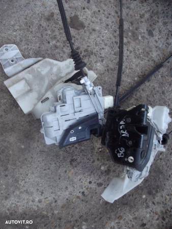 Actuator VW Passat B6 broasca usa vw passat b6 stanga dreapta - 1