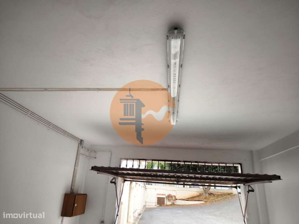 GARAGEM FECHADA - ACESSO PELO EXTERIOR - COM ÁGUA E LUZ - ALTURA - ... - Grande imagem: 5/11