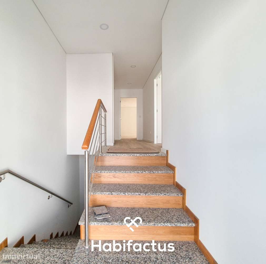 Moradia em Banda T3 para venda em Viseu - Grande imagem: 5/17