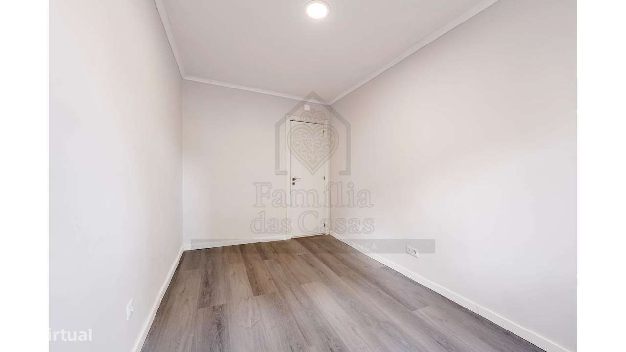 T2 Renovado em Benfica-11