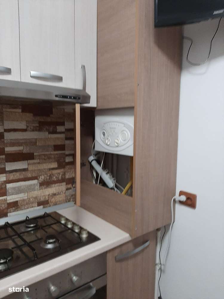 Apartament 2 camere Piata Centrala et2/4 ,centrala ,Mobilat ,Utilat - Imagine principală: 4/13