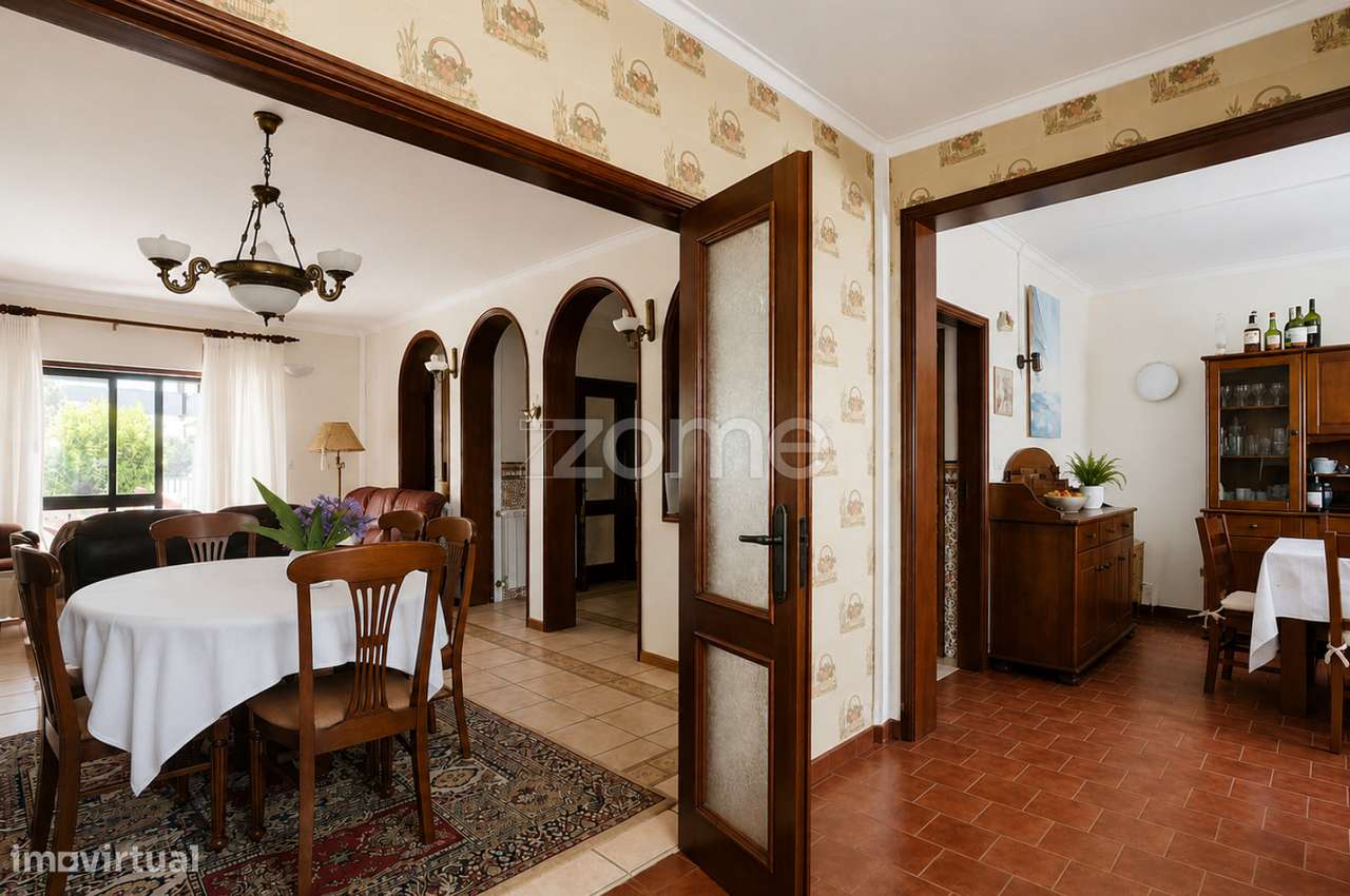 Moradia T4 na Praia da Barra| Jardim, Terraço e Potencial para pisc...-24
