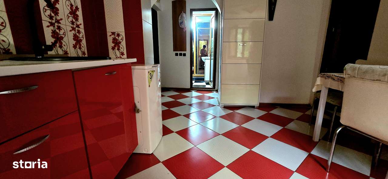 Etaj2, micro 9Târgoviște, închiriere apartament 3camere - Imagine principală: 1/11