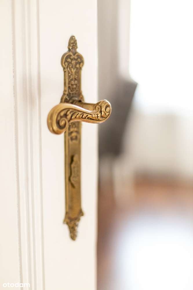 PIĘKNA KAMIENICA | ORYGINALNE ELEMENTY | 2 PIWNICE-14