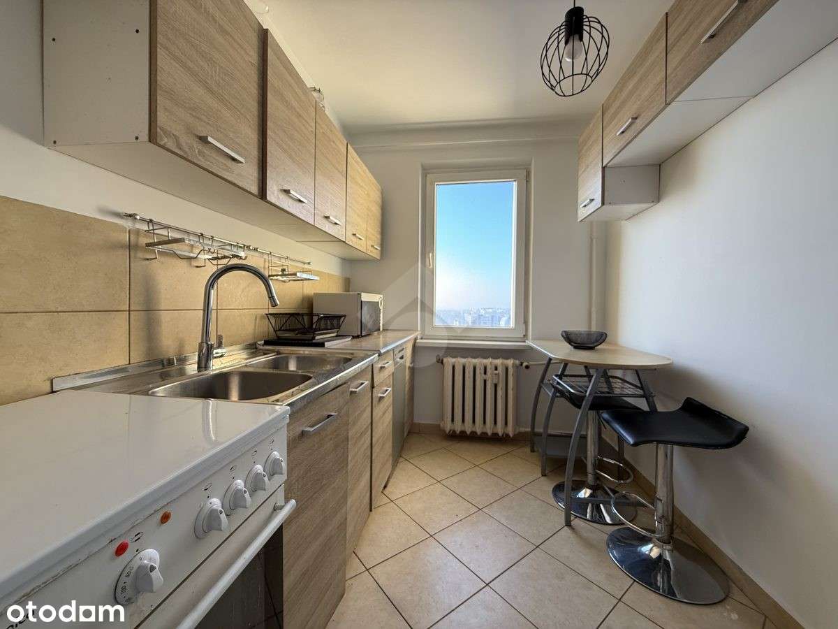 2 pokojowe mieszkanie z osobną kuchnią i balkonem! Widok na Kraków!-8