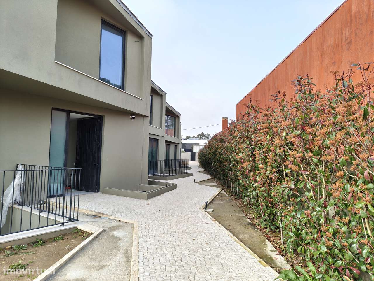 MORADIA NOVA - com PISCINA comum - PRAIA SALGUEIROS - CANIDELO-15