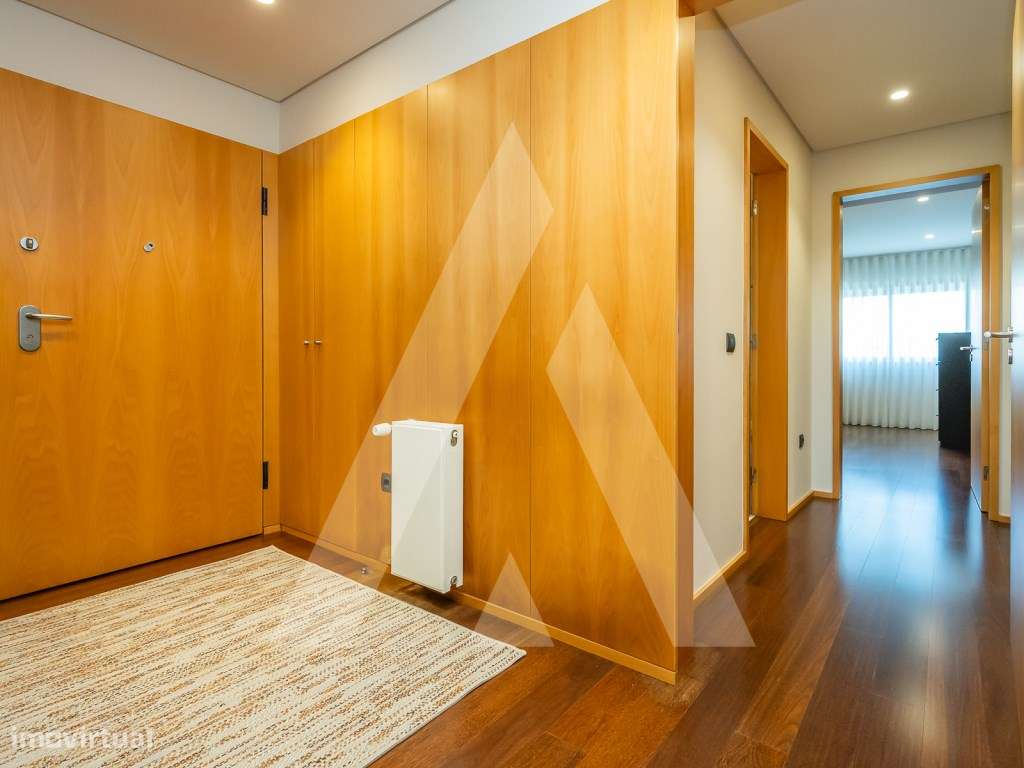 Apartamento T2 Centro de Ovar - Arrendamento - Grande imagem: 3/33