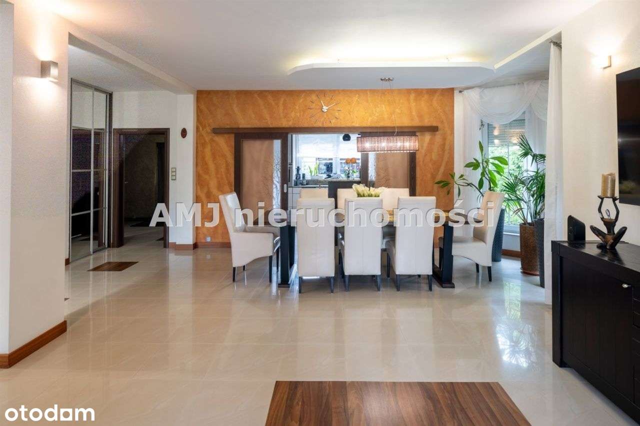 Dom marzeń w otoczeniu lasu-8