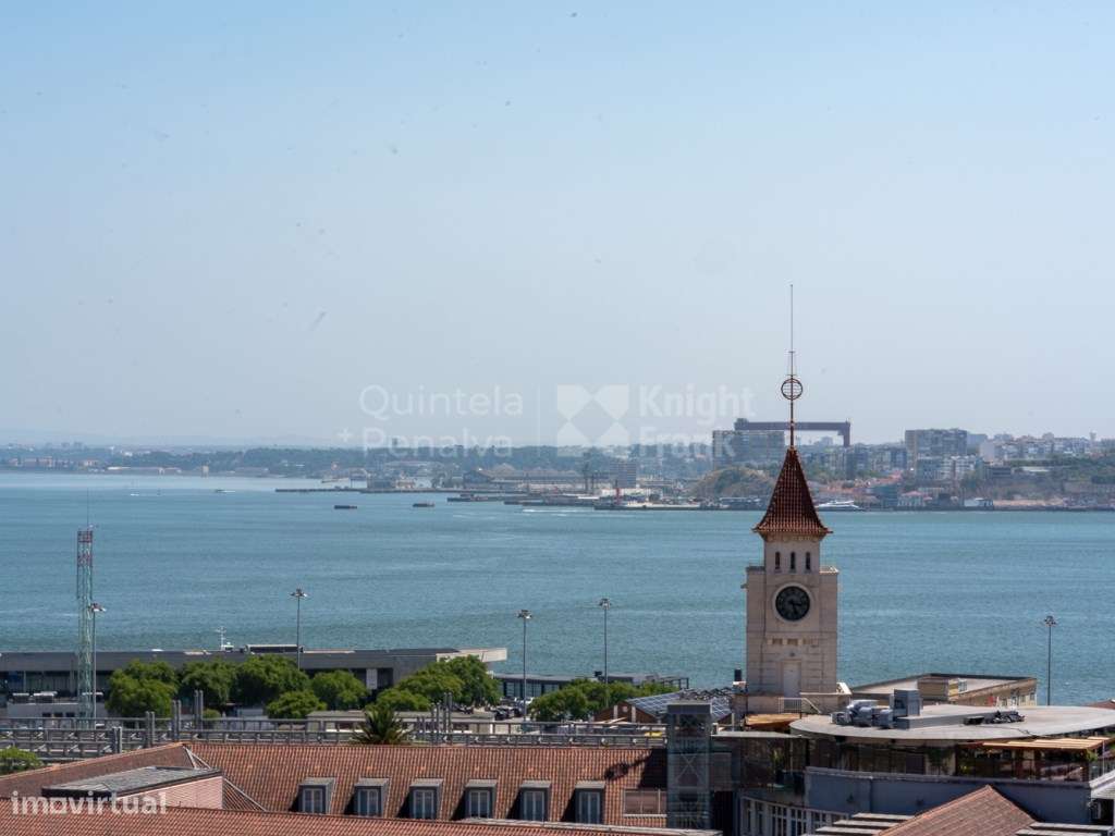 Apartamento T2 com vista Tejo na Bica/Misericórdia - Grande imagem: 4/29