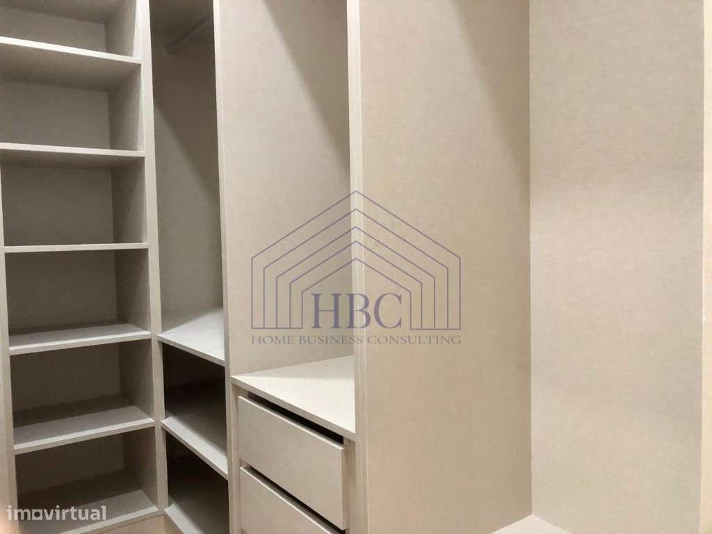 Apartamento T3 - Totalmente Remodelado e Mobilado-7