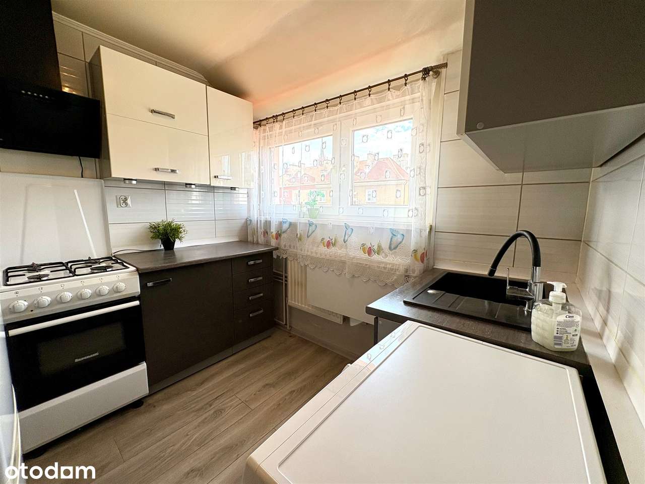 **SuperLokalizacja*Wyposażone*Dwustronne*Słoneczne*2pok.*CO.Gazowe**-10