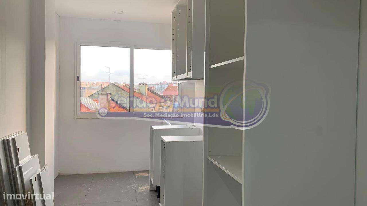 Apartamento T3 na Amadora (LXAMD029) - Grande imagem: 2/12