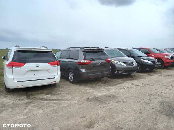 TOYOTA SIENNA boczek bagażnika tył prawy - 5