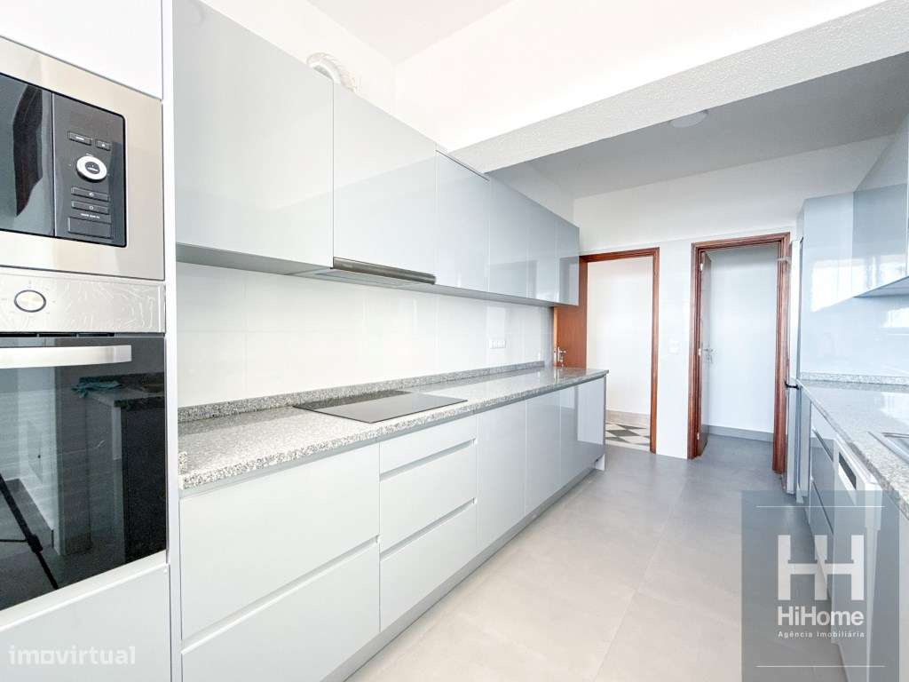 Apartamento T3 com garagem, centro Funchal, vista mar, serra e cidade.-6