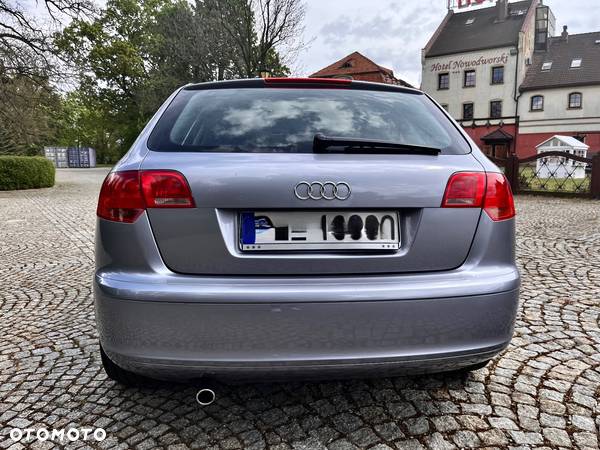 Audi A3 1.6 Limited Edition - 4