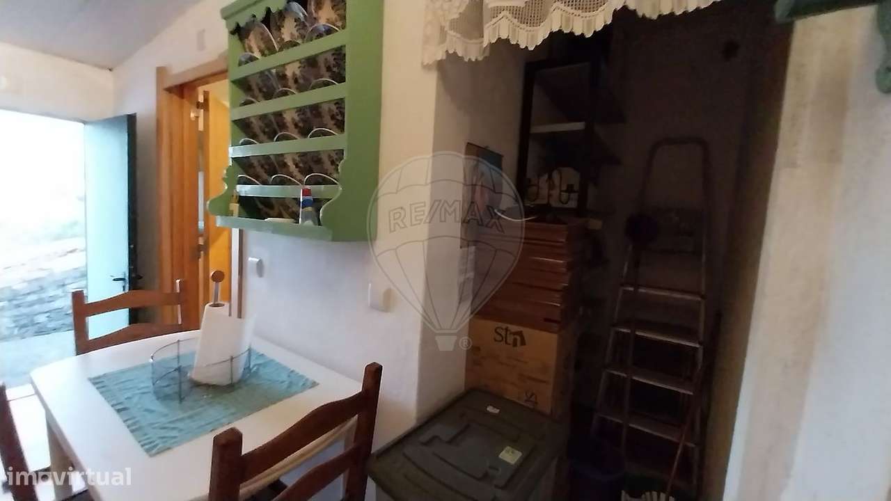 Moradia T2 para venda-7