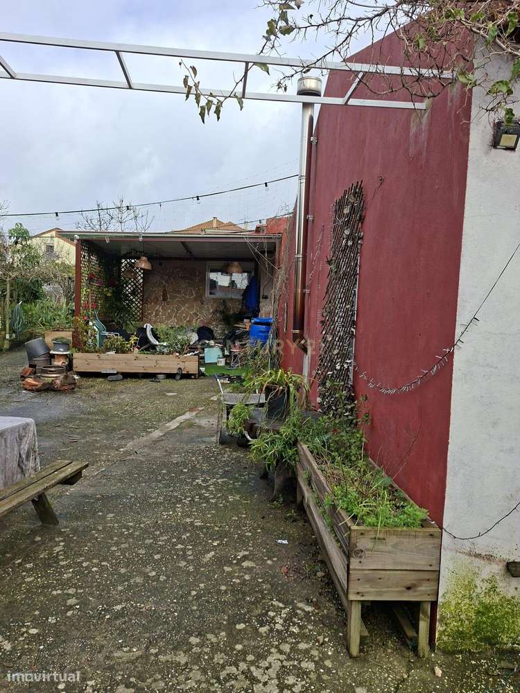 Moradia T4 C/ 1200m2 - Para Remodelação-10