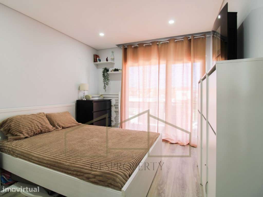 Moradia T3 nos Redondos, em Fernão Ferro-27