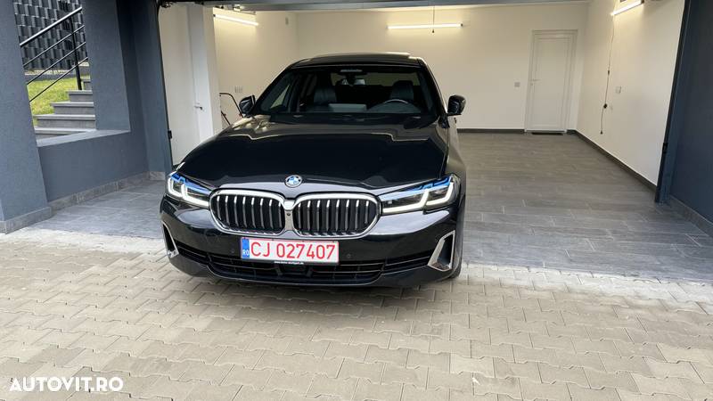 BMW Seria 5 530e - 36