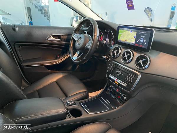 Mercedes-Benz GLA 180 Aut. - 25