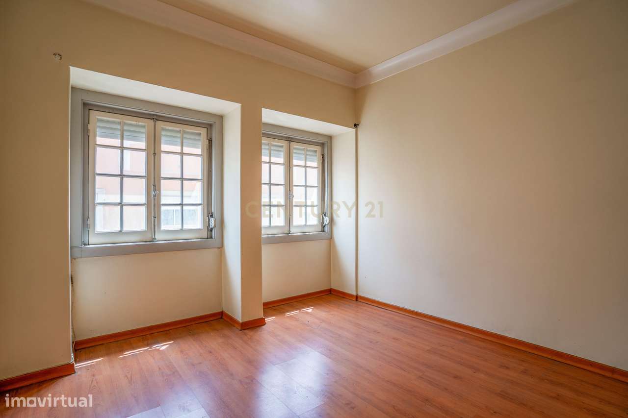 Apartamento T3 no centro das Caldas da Rainha-14