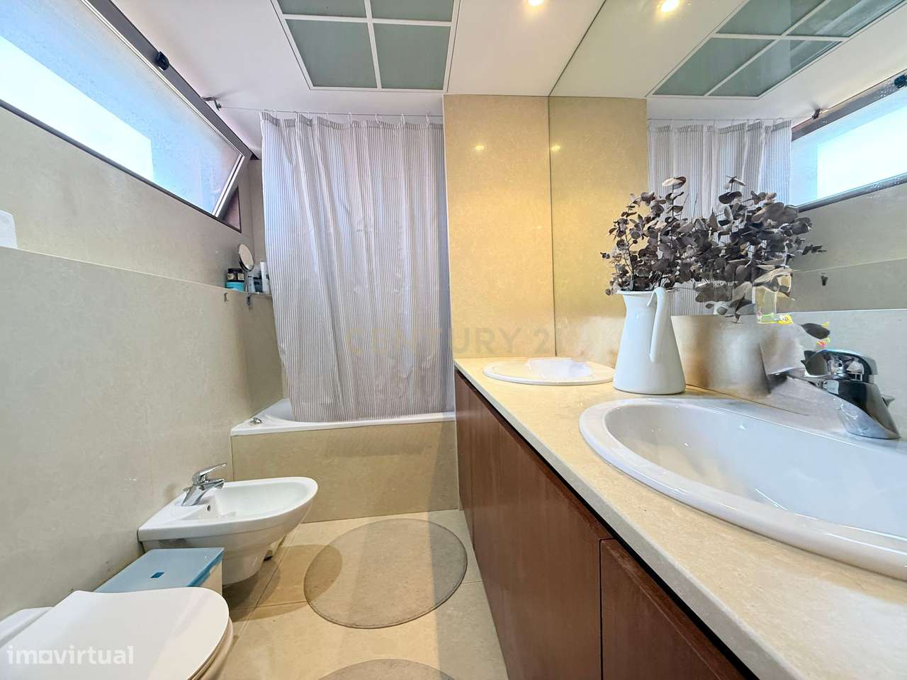 Moradia T3 com suite master, em condomínio de prestígio – Estrada Real-39