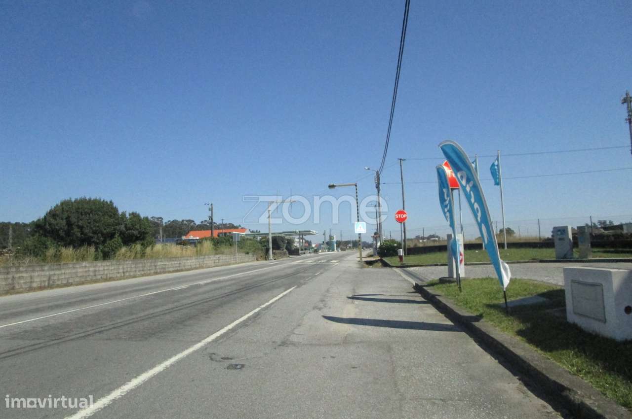 Terreno com 3.500 M2 situado junto à estrada nacional nr 13 fão - Grande imagem: 3/15