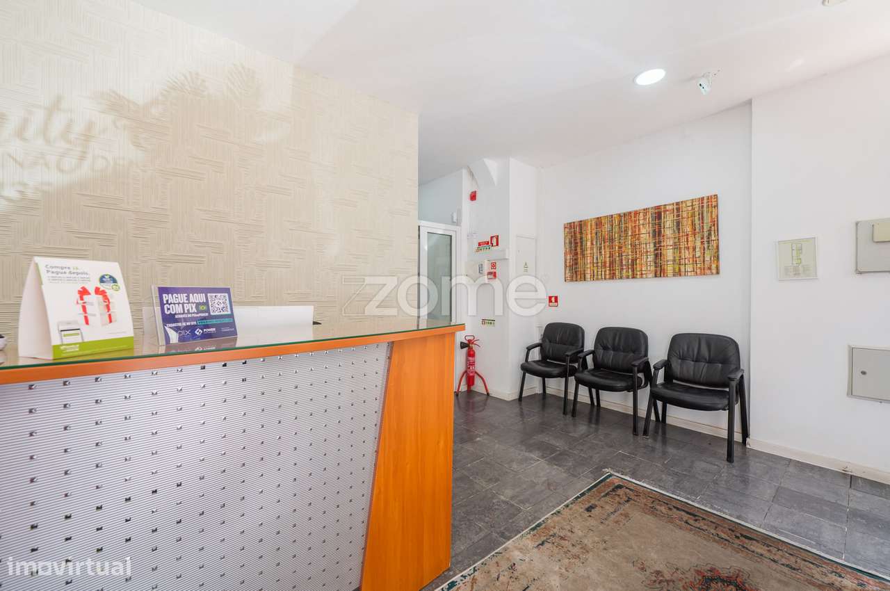 Trespasse de Clínica Dentária Totalmente Equipada – Pronta a Operar... - Grande imagem: 4/34