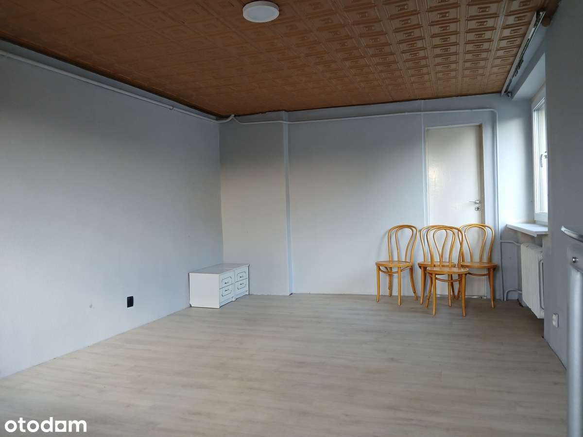 Dom z garażem i dużym ogrodem !-6