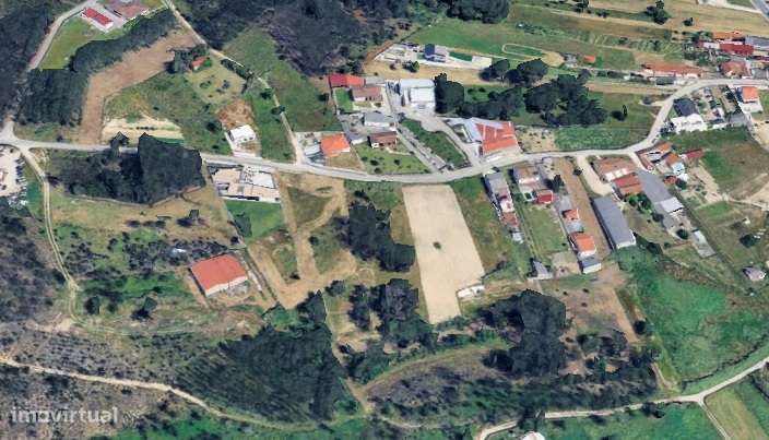 Terreno / Construção / Amor / Leiria - Grande imagem: 2/2