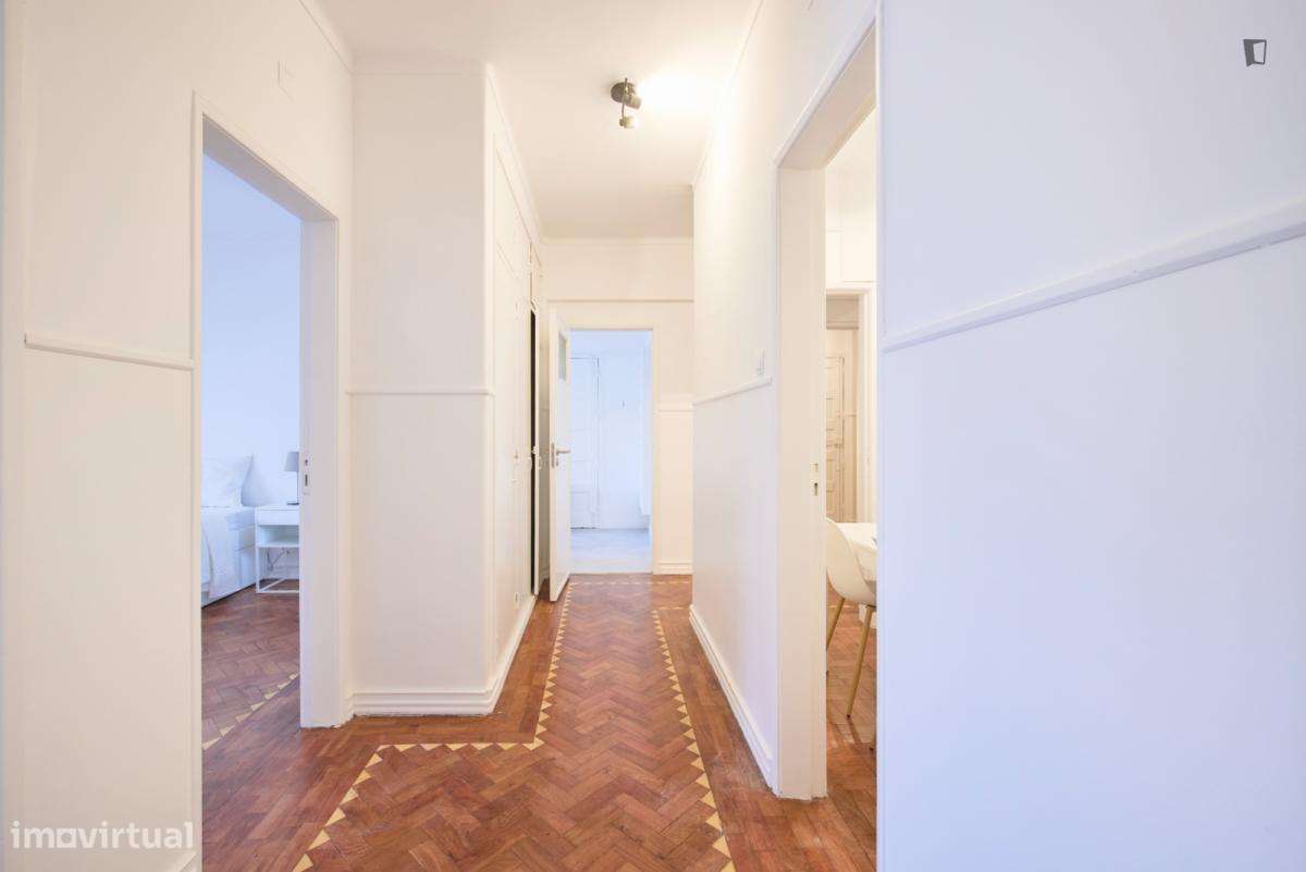 Quarto - localizado em Entrecampos Lisbon - Grande imagem: 5/9